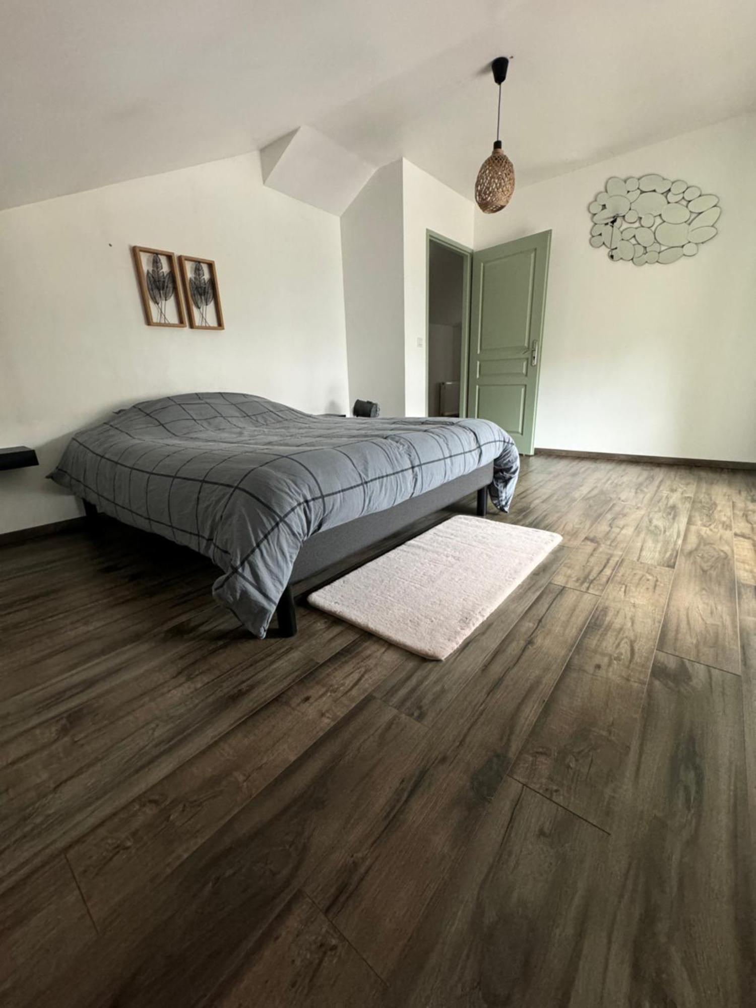 Maison Aux Pieds Du Circuit De Mirecourt Baudricourt Kültér fotó